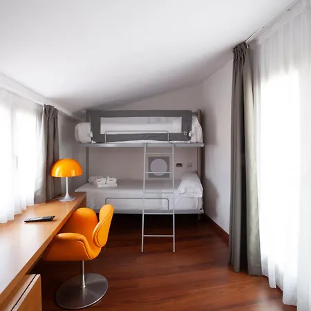 Petit Palace 4*